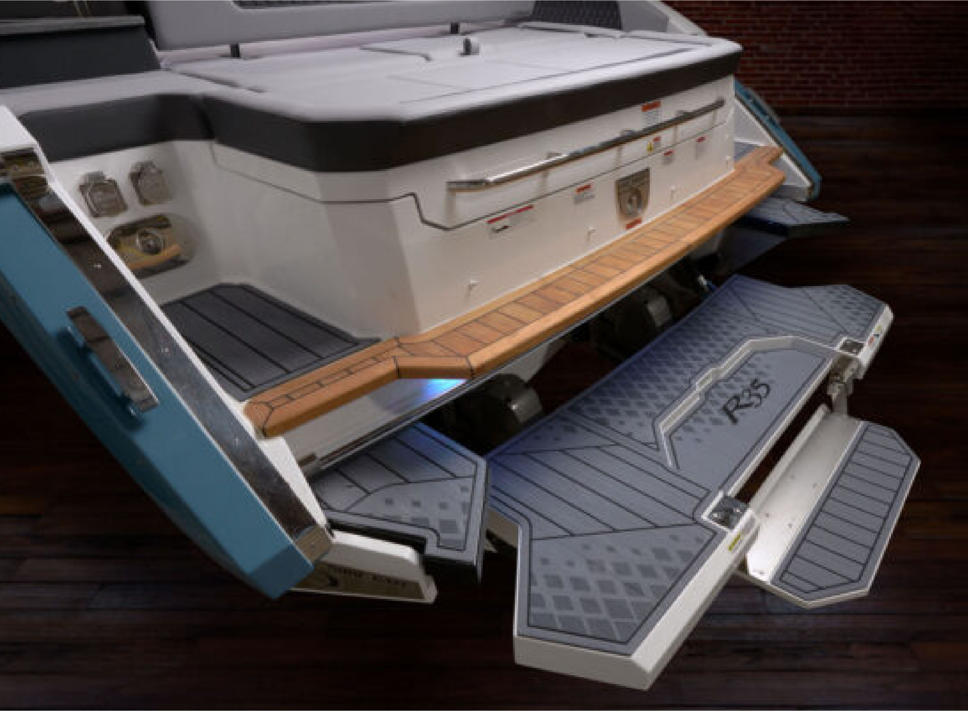 hydraulic swim platform