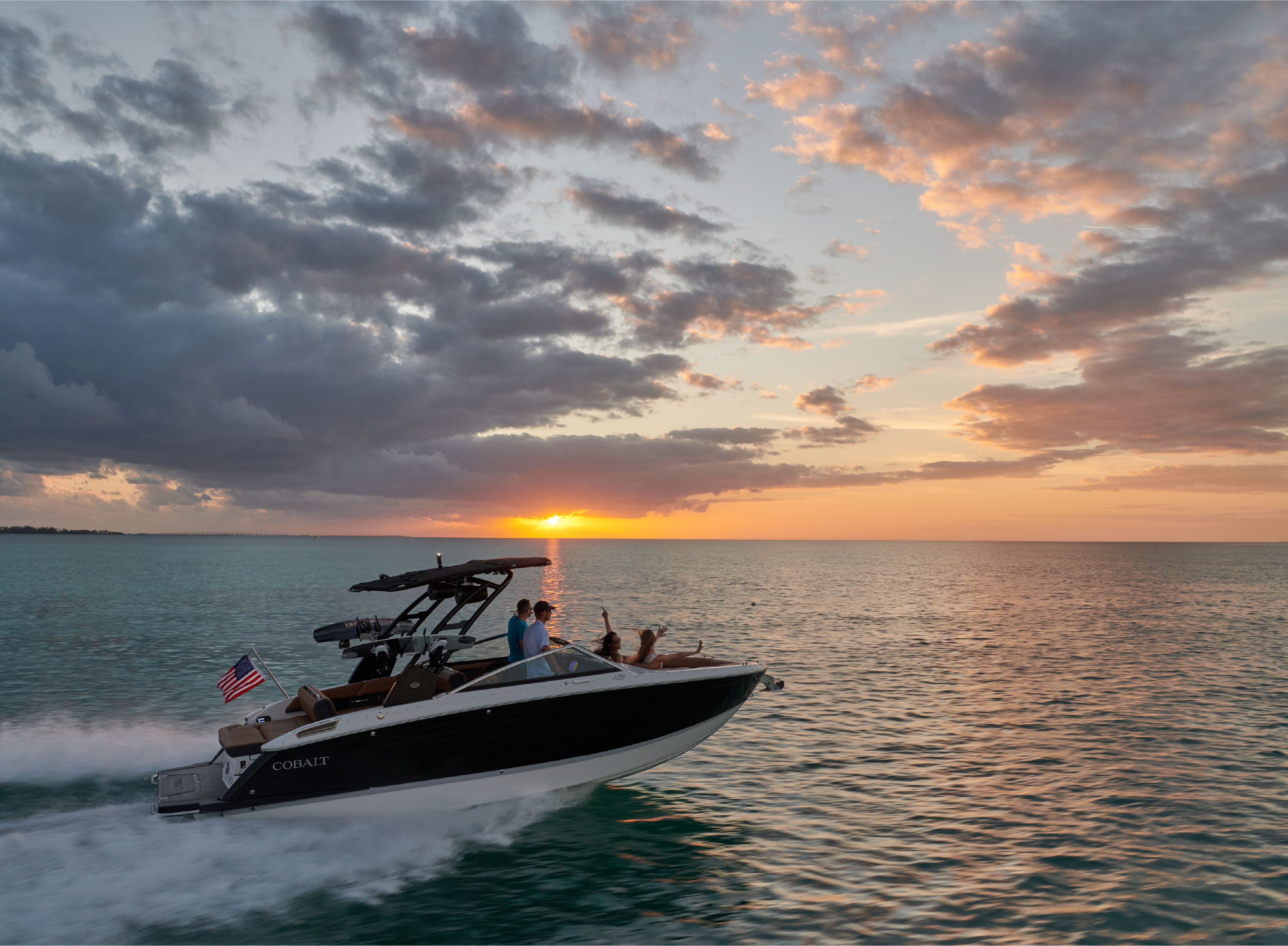 Boat going into the sunset