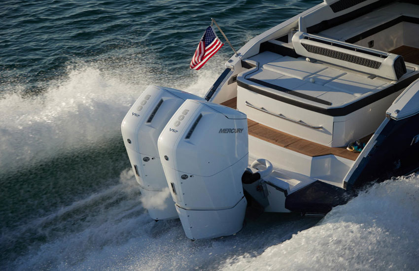 Perfect for water skiing, watersports, cruising, or simply family fun, the R35 outboard is one of the best bowriders